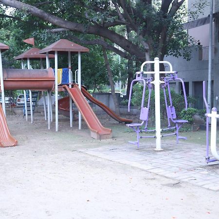 Divine India Service Apartment 3Bhk,B57 Sarita Vihar,Apollo นิวเดลี ภายนอก รูปภาพ