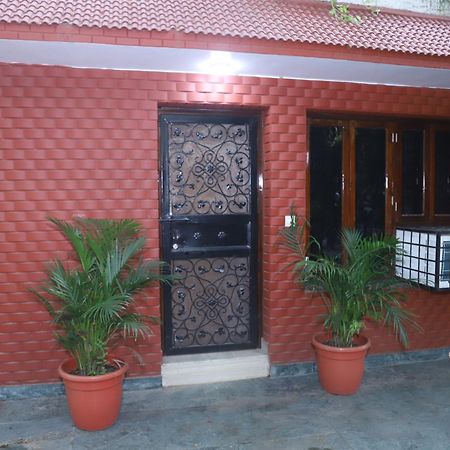 Divine India Service Apartment 3Bhk,B57 Sarita Vihar,Apollo นิวเดลี ภายนอก รูปภาพ
