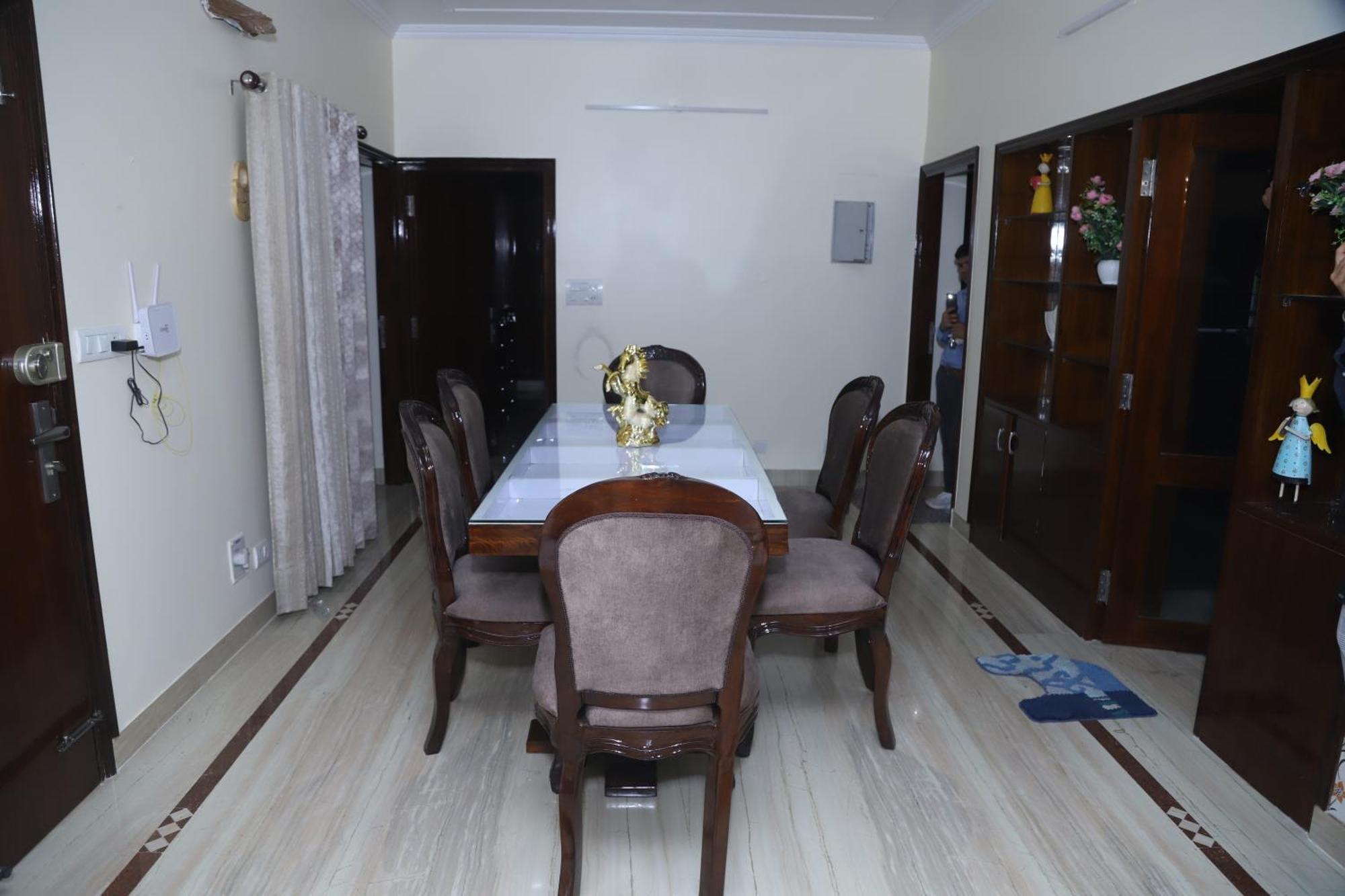 Divine India Service Apartment 3Bhk,B57 Sarita Vihar,Apollo นิวเดลี ภายนอก รูปภาพ