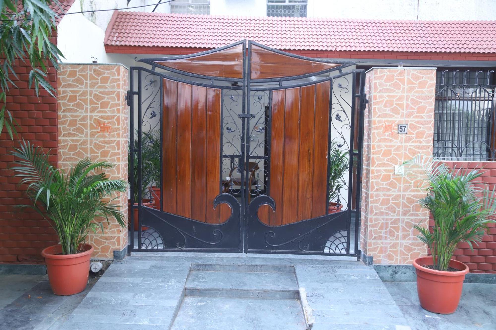 Divine India Service Apartment 3Bhk,B57 Sarita Vihar,Apollo นิวเดลี ภายนอก รูปภาพ
