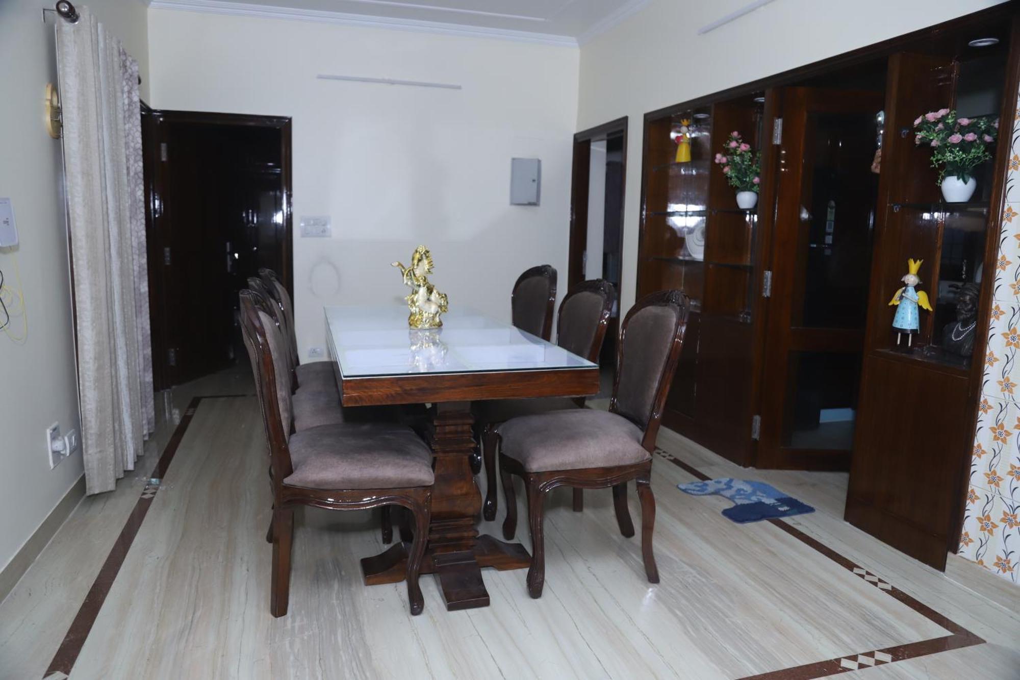 Divine India Service Apartment 3Bhk,B57 Sarita Vihar,Apollo นิวเดลี ภายนอก รูปภาพ