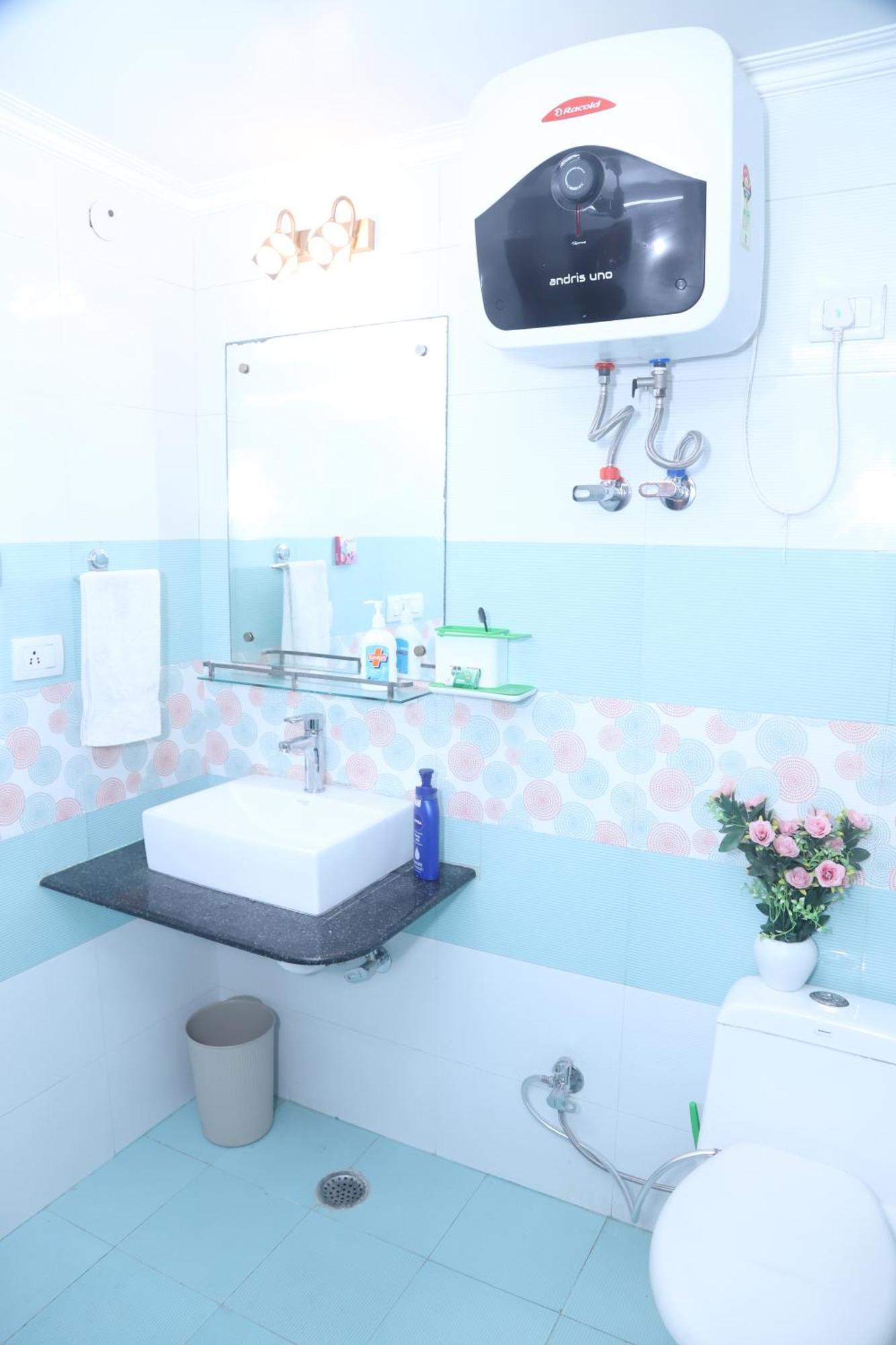Divine India Service Apartment 3Bhk,B57 Sarita Vihar,Apollo นิวเดลี ภายนอก รูปภาพ