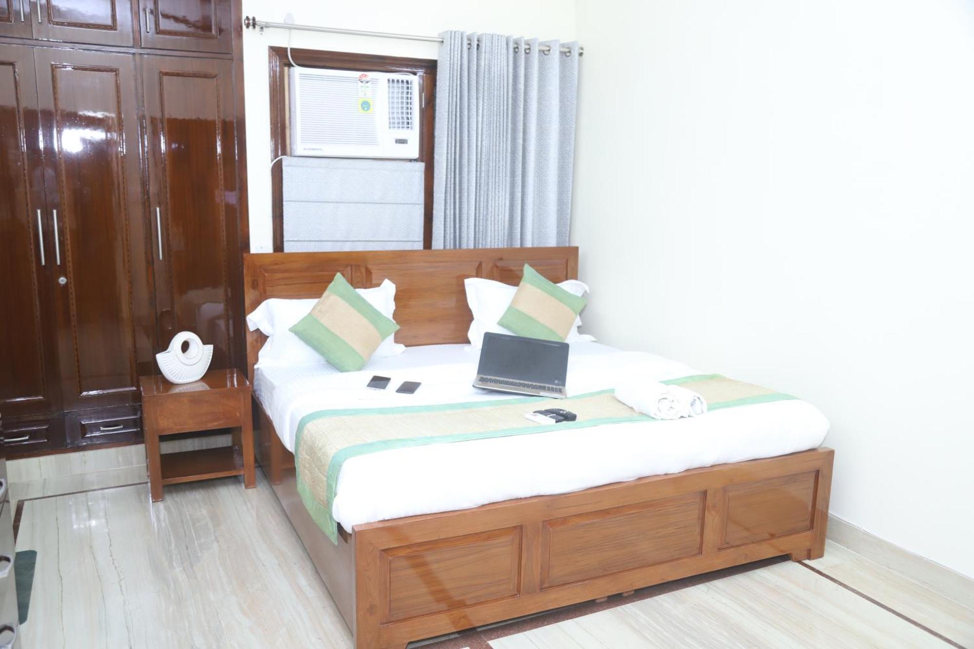 Divine India Service Apartment 3Bhk,B57 Sarita Vihar,Apollo นิวเดลี ภายนอก รูปภาพ