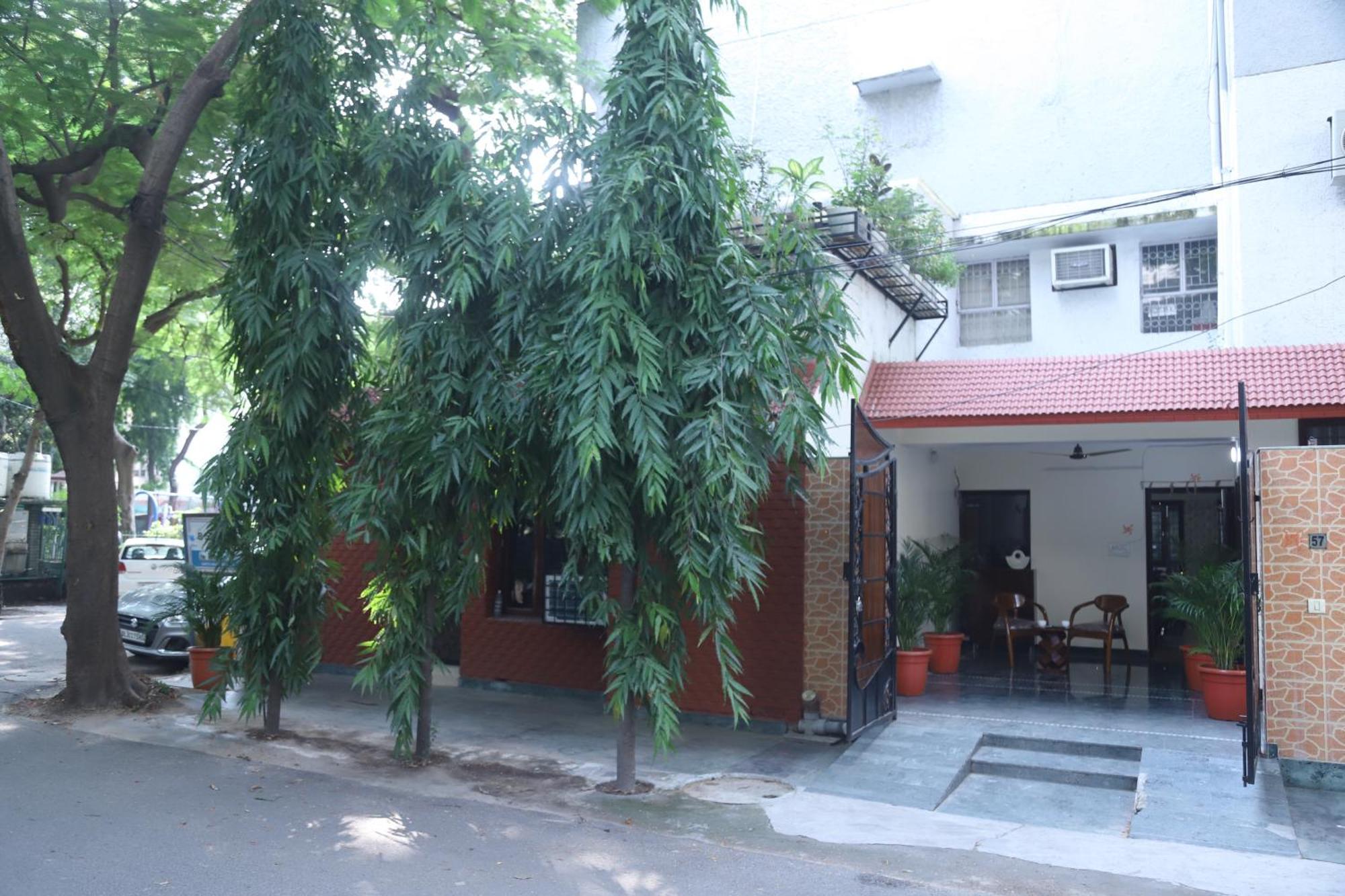 Divine India Service Apartment 3Bhk,B57 Sarita Vihar,Apollo นิวเดลี ภายนอก รูปภาพ