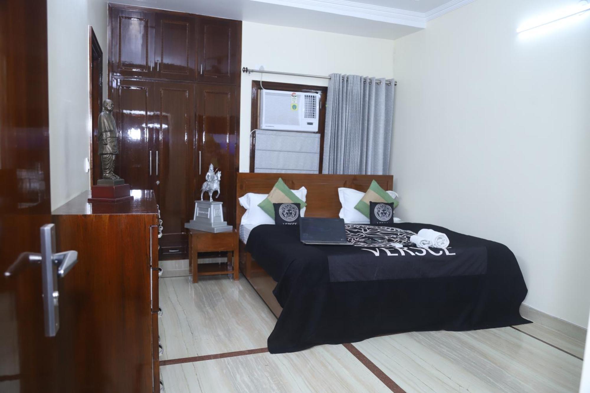 Divine India Service Apartment 3Bhk,B57 Sarita Vihar,Apollo นิวเดลี ภายนอก รูปภาพ